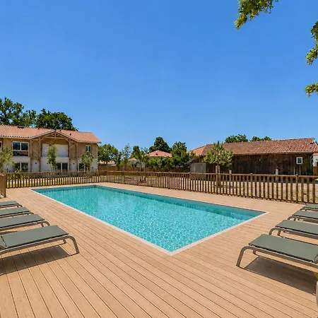 Le Quad - Pour 3 - Piscine Commune *